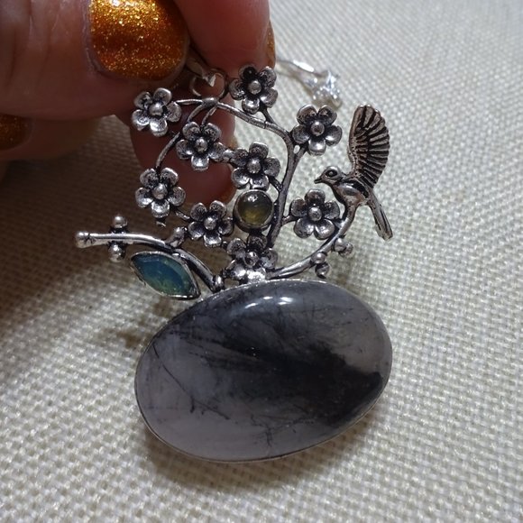 Beautiful "TOURMALINE QUARTZ & OPALITE" Handmade Sterling Floral Pendant/Chain - Picture 3 of 3